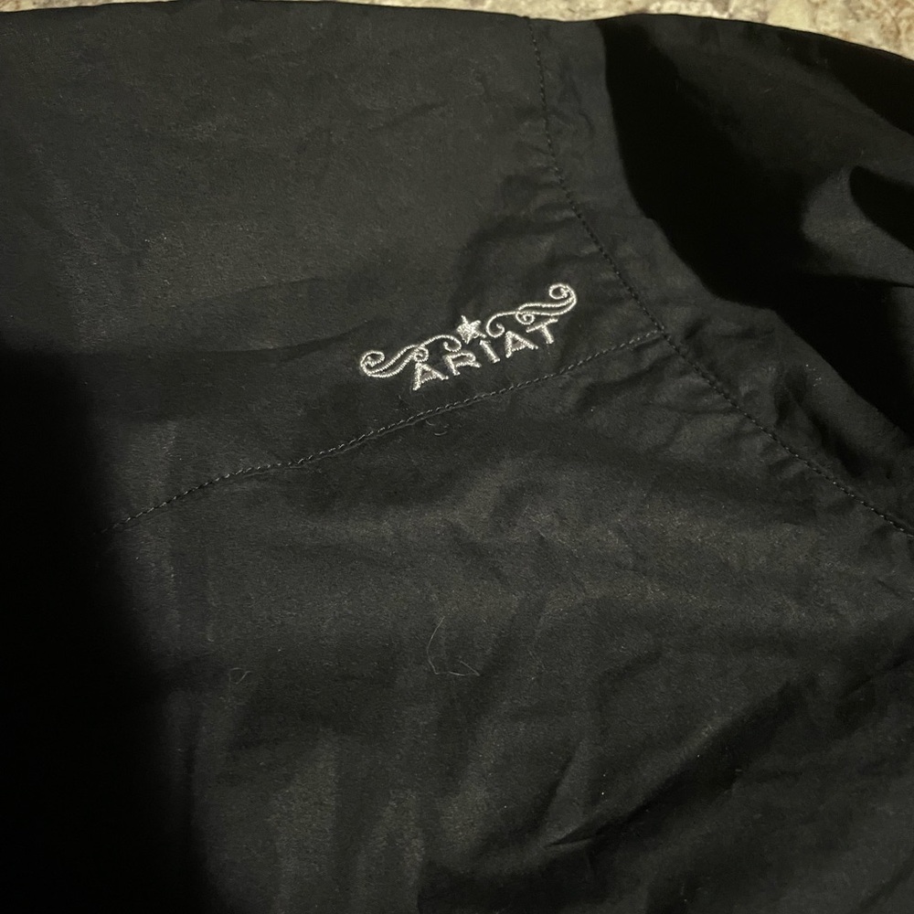 Men's solid black ARIAT fitted button down shirt … - image 7